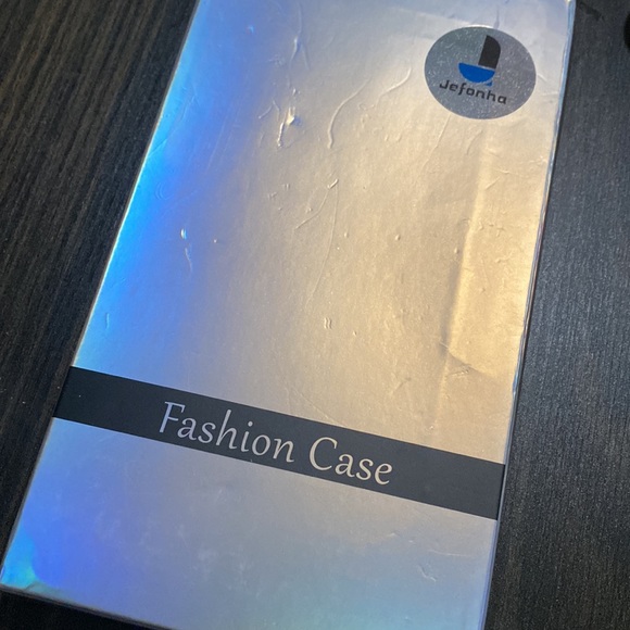 iPhone 14 Pro Fashion Case With Strap - Picture 6 of 7